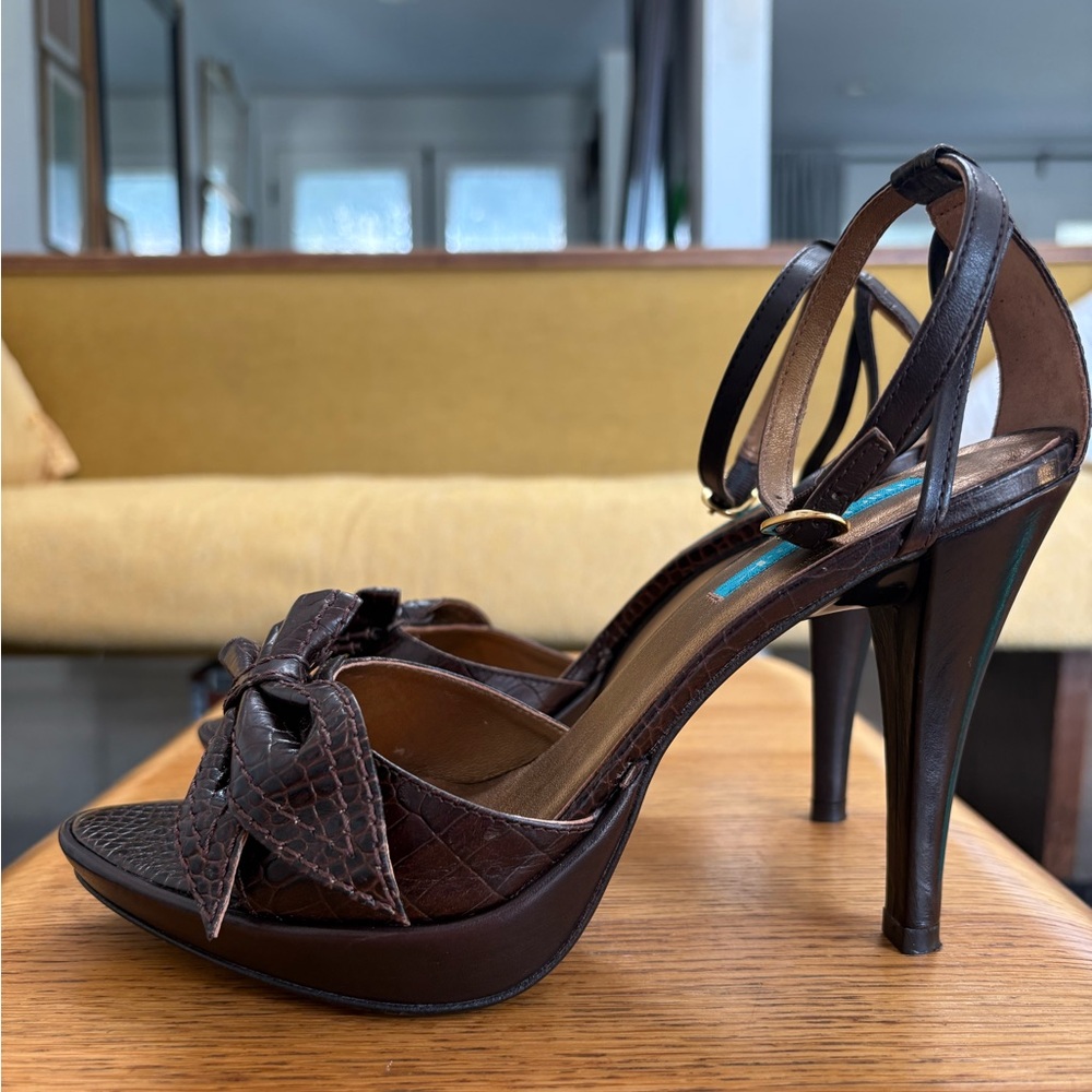 Michelle K peep-toe platform sandals - Picture 4 of 8
